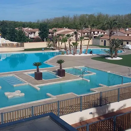 Willa Climatisee Dans Les Tamaris, 3 Chambres, Veranda, Wifi, A 400m De La De Lrtamg15 Portiragnes