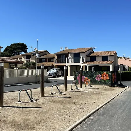 Villa Climatisee Dans Les Tamaris, 3 Chambres, Veranda, Wifi, A 400m De La De Lrtamg15 Portiragnes