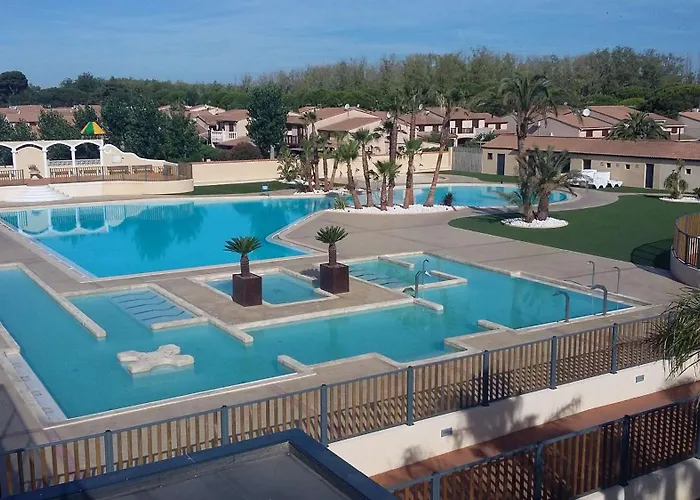 Villa Climatisee Dans Les Tamaris, 3 Chambres, Veranda, Wifi, A 400m De La De Lrtamg15 Portiragnes